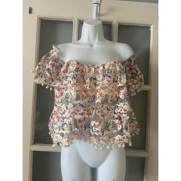 Tularosa Amelia Crop‎ Lace off the shoulders Top - Picture 5 of 6